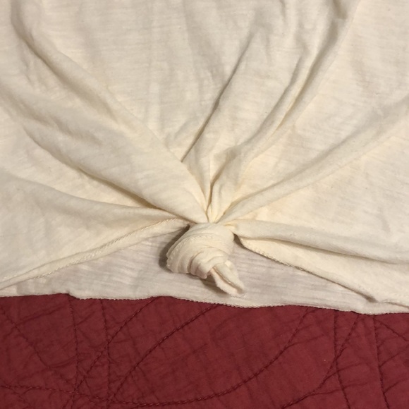 Girls tie front tank top. Cream colored. Beachy casual. Size 14/XL. - Picture 3 of 4